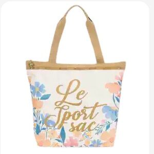 New LeSportsac Floral Tote Bag  💕